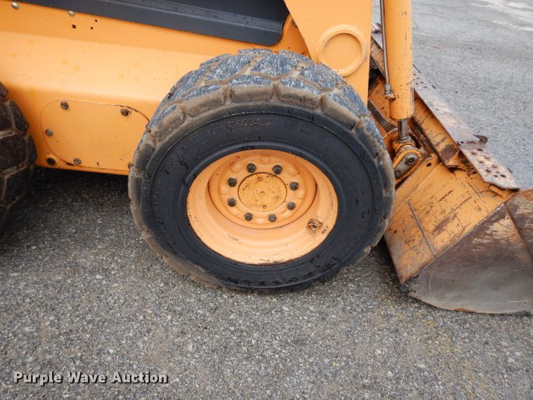 image for item DJ4481 2003 Case 85XT  skid steer loader