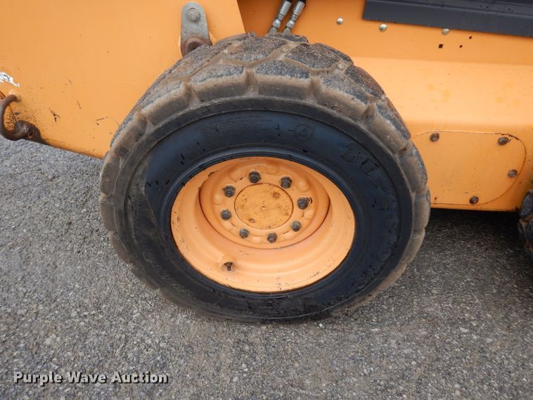 image for item DJ4481 2003 Case 85XT  skid steer loader