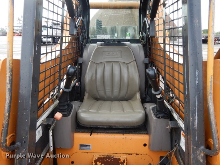 image for item DJ4481 2003 Case 85XT  skid steer loader