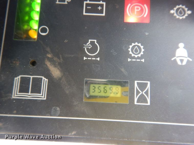 image for item DJ4481 2003 Case 85XT  skid steer loader