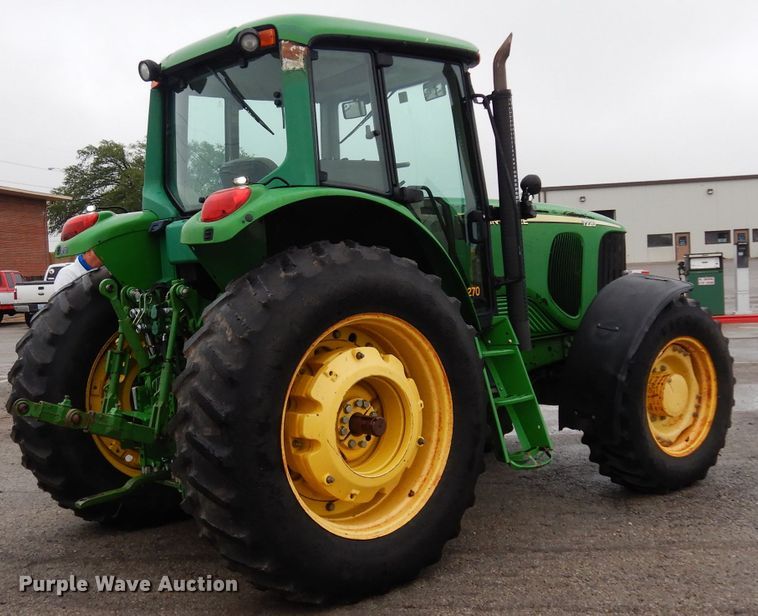 image for item DJ4482 2004 John Deere 7220  MFWD tractor