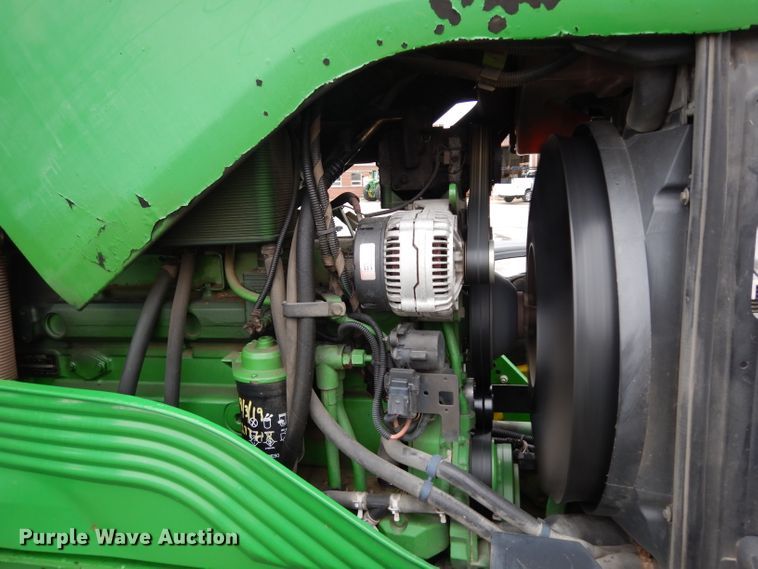 image for item DJ4482 2004 John Deere 7220  MFWD tractor