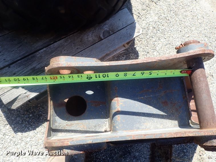 image for item HK9828 Ford 12"W backhoe bucket