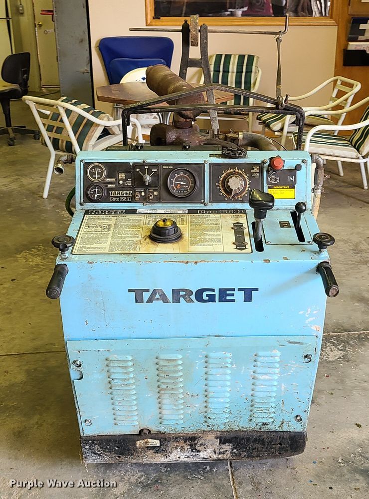 image for item DY9884 Target Pro 65II concrete saw