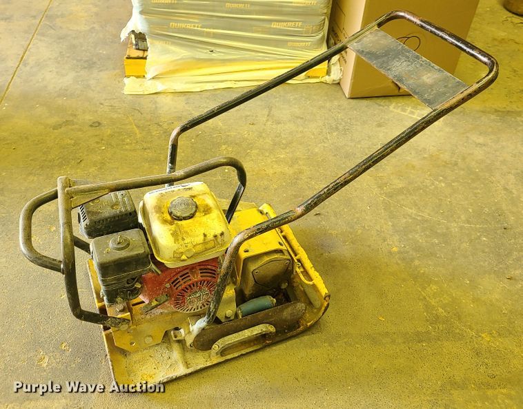 image for item DY9889 Wacker plate compactor