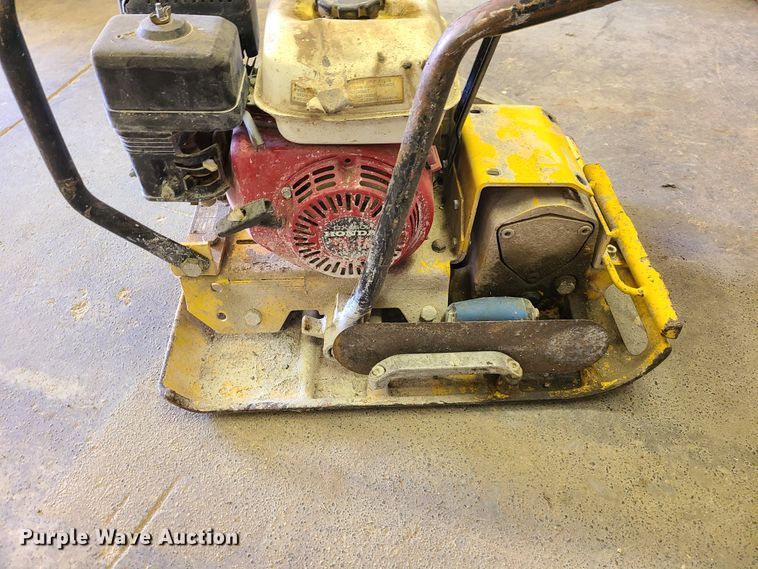 image for item DY9889 Wacker plate compactor