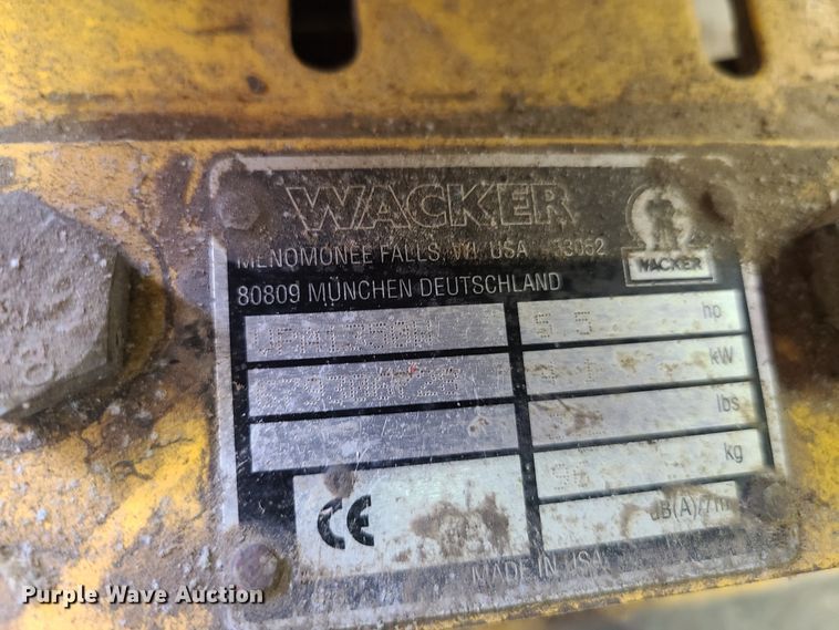 image for item DY9889 Wacker plate compactor