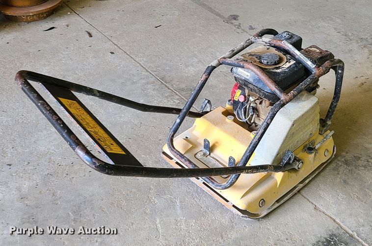 image for item DY9892 Wacker plate compactor