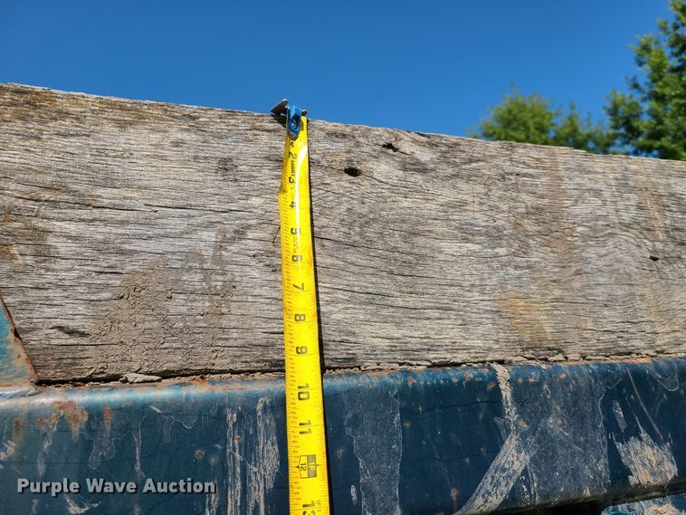 image for item DY9894 1995 Ford L9000  dump truck