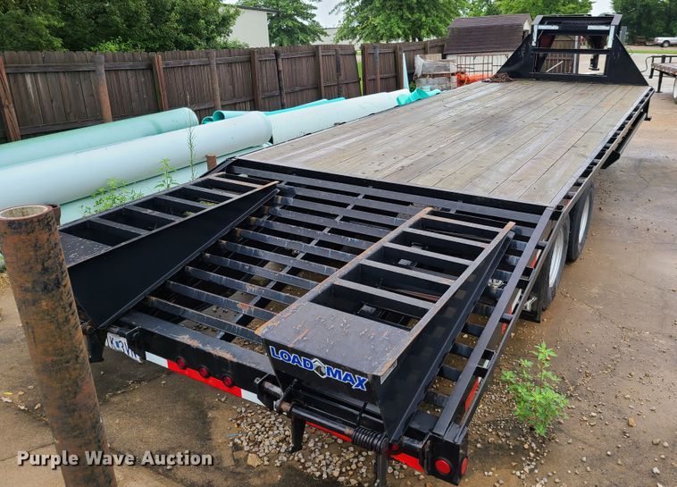 image for item EL9936 2015 Load Trail equipment trailer