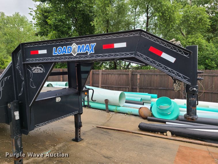 image for item EL9936 2015 Load Trail equipment trailer