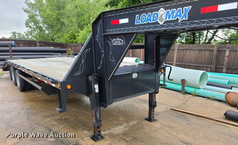 image for item EL9936 2015 Load Trail equipment trailer