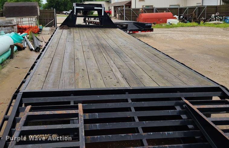 image for item EL9936 2015 Load Trail equipment trailer