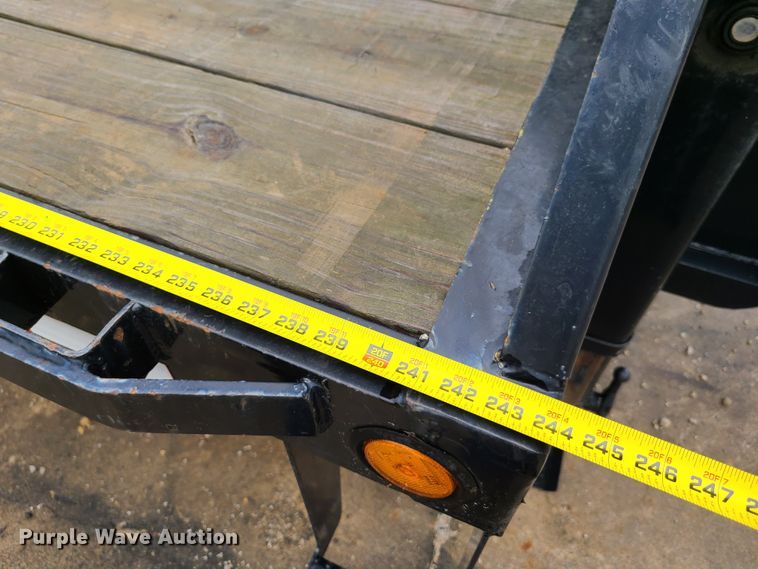 image for item EL9936 2015 Load Trail equipment trailer