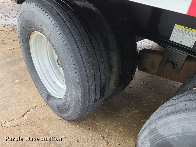 image for item EL9936 2015 Load Trail equipment trailer