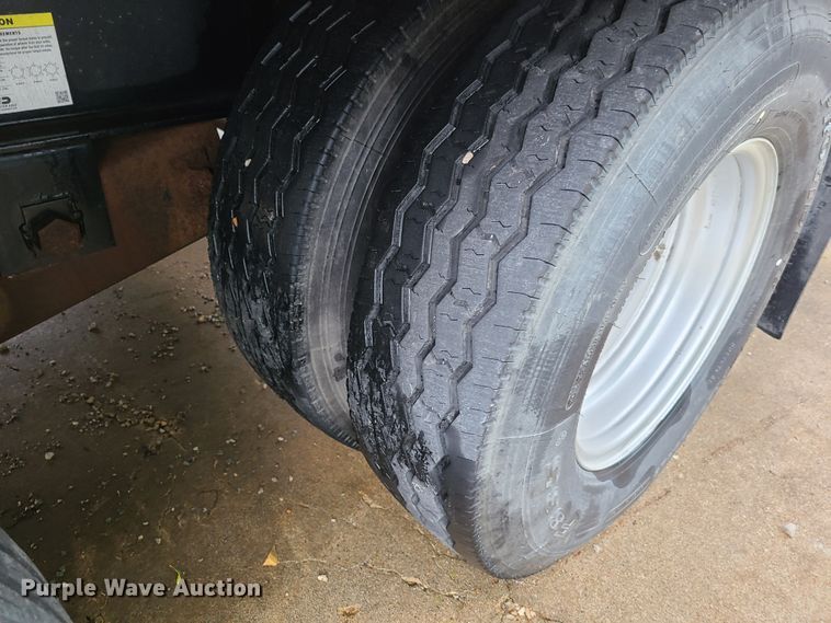 image for item EL9936 2015 Load Trail equipment trailer