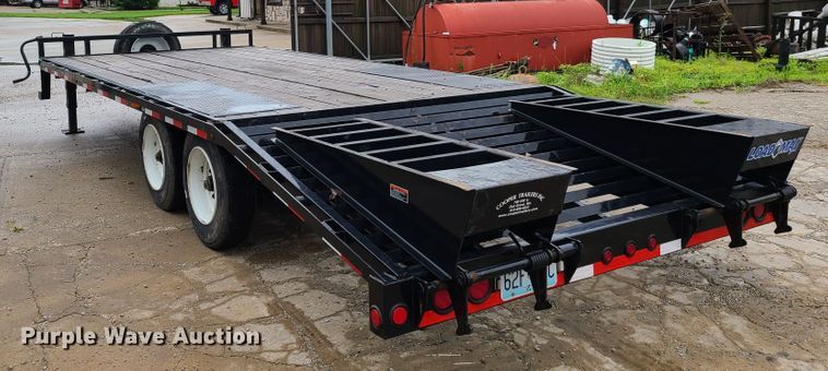image for item EL9937 2017 Load Trail equipment trailer