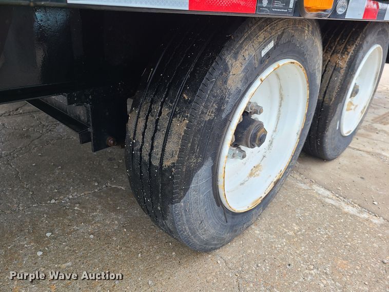 image for item EL9937 2017 Load Trail equipment trailer