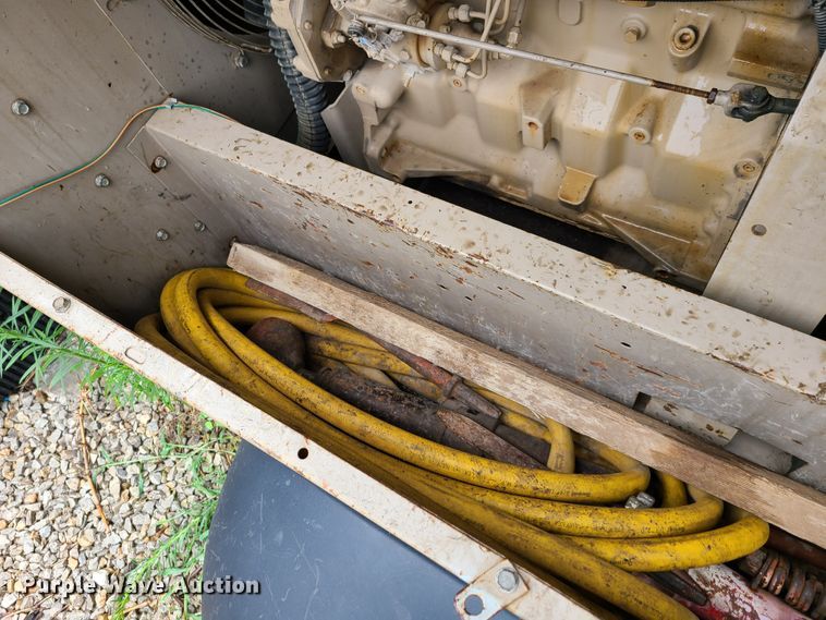 image for item EL9940 Leroi 185  air compressor