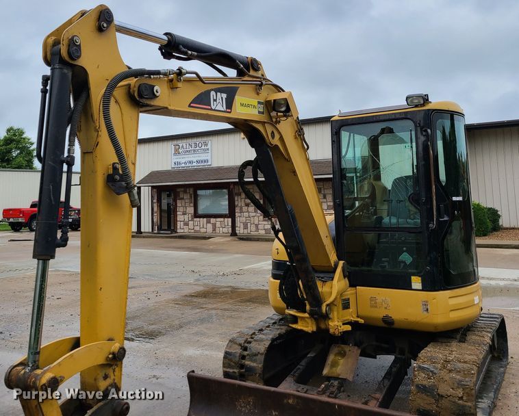 image for item EL9942 2005 Caterpillar 304CR  mini excavator
