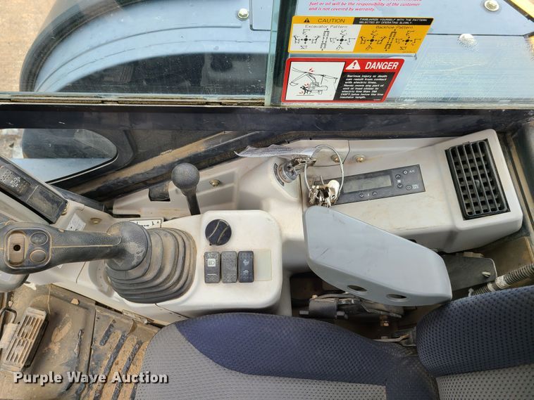 image for item EL9943 2013 John Deere 50G  mini excavator