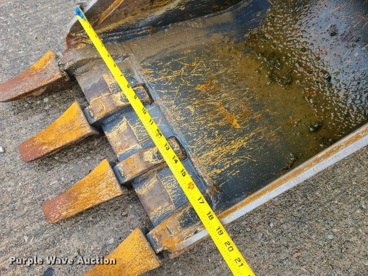 image for item EL9943 2013 John Deere 50G  mini excavator