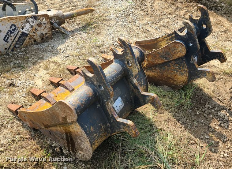 image for item EL9943 2013 John Deere 50G  mini excavator