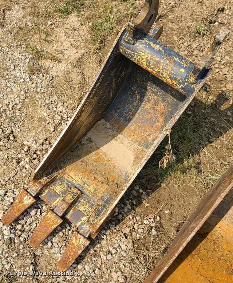 image for item EL9943 2013 John Deere 50G  mini excavator