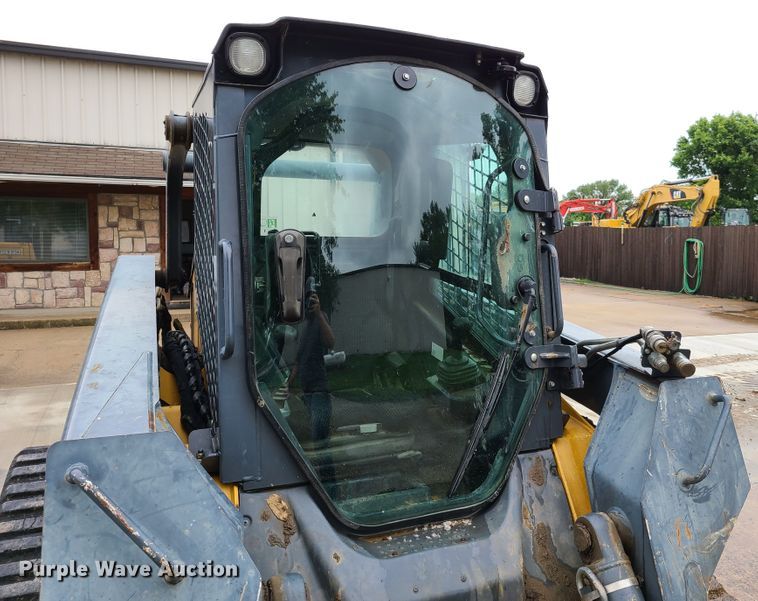 image for item EL9944 2011 John Deere 333D  tracked skid steer loader