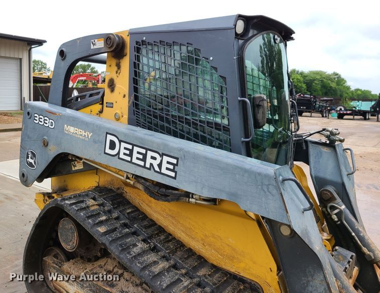 image for item EL9944 2011 John Deere 333D  tracked skid steer loader