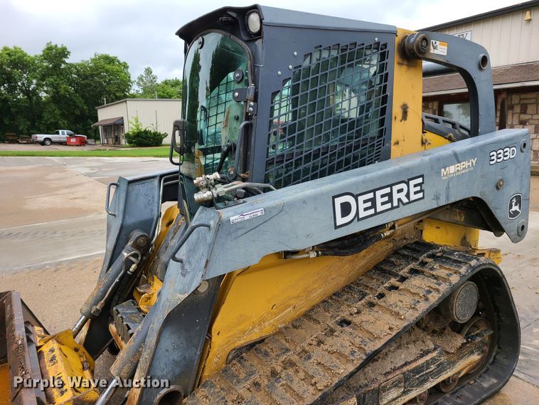 image for item EL9944 2011 John Deere 333D  tracked skid steer loader