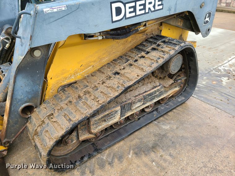 image for item EL9944 2011 John Deere 333D  tracked skid steer loader