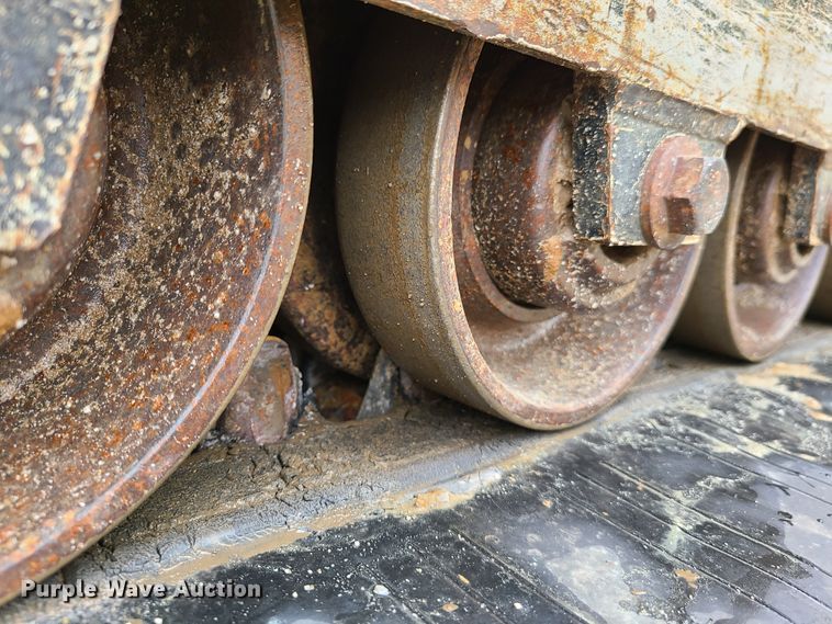 image for item EL9944 2011 John Deere 333D  tracked skid steer loader