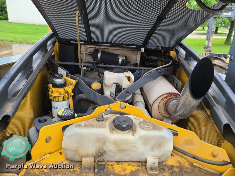 image for item EL9944 2011 John Deere 333D  tracked skid steer loader