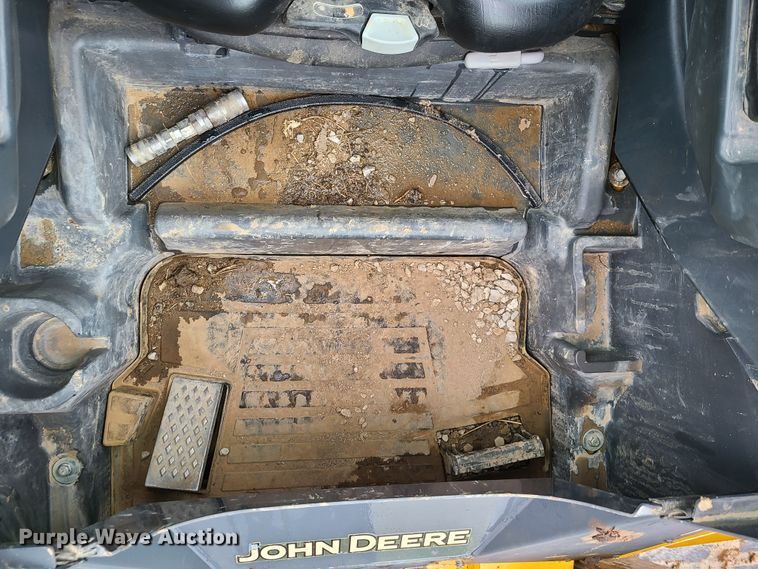 image for item EL9945 2014 John Deere 333E  tracked skid steer loader