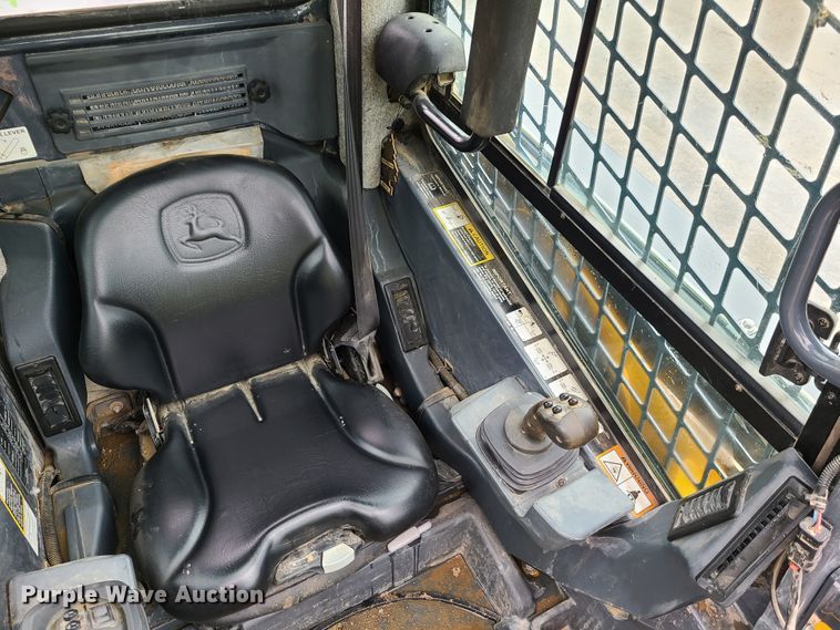 image for item EL9945 2014 John Deere 333E  tracked skid steer loader