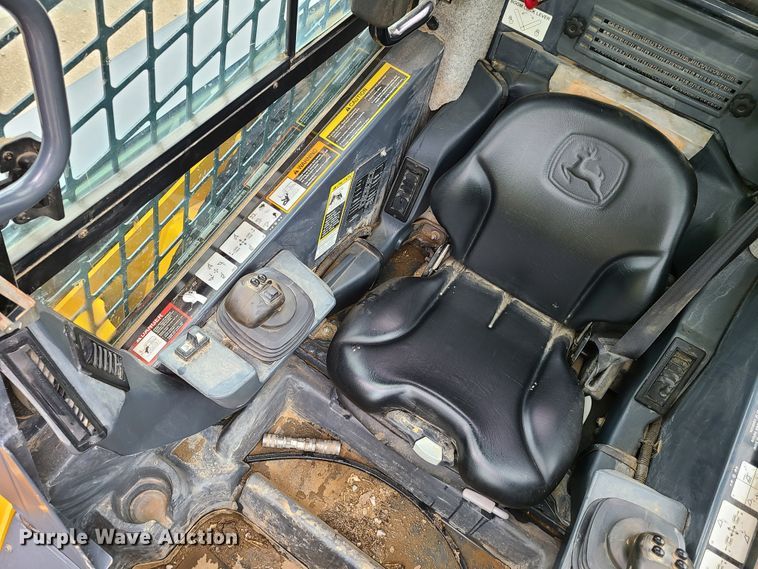 image for item EL9945 2014 John Deere 333E  tracked skid steer loader