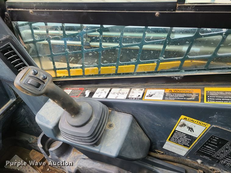 image for item EL9945 2014 John Deere 333E  tracked skid steer loader