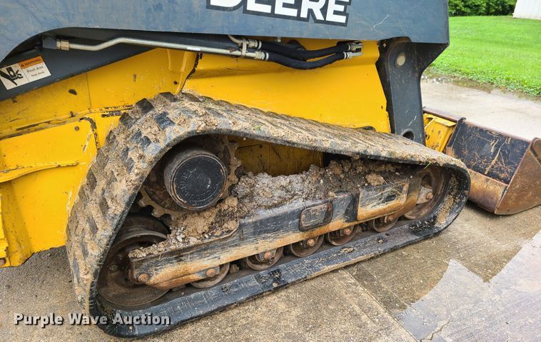 image for item EL9945 2014 John Deere 333E  tracked skid steer loader