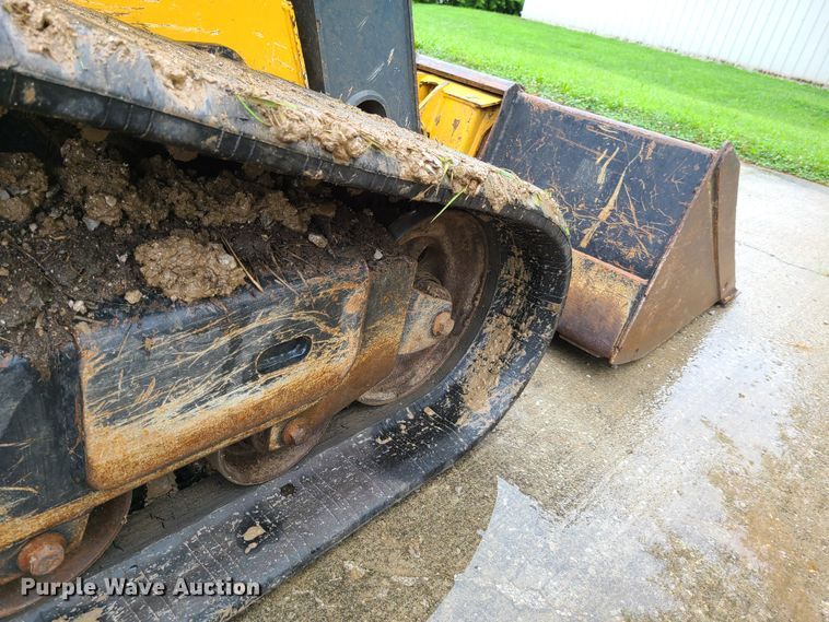 image for item EL9945 2014 John Deere 333E  tracked skid steer loader