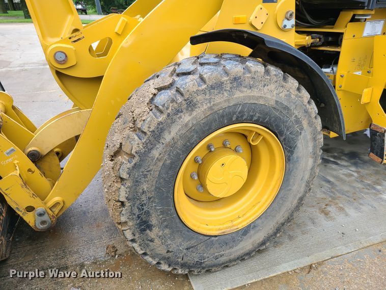 image for item EL9946 2015 Caterpillar 914K  wheel loader