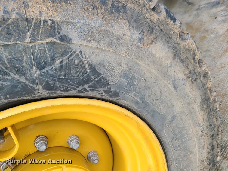 image for item EL9946 2015 Caterpillar 914K  wheel loader