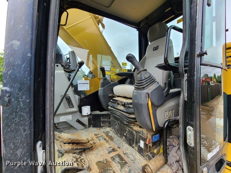 image for item EL9948 2014 Caterpillar 321D LCR  excavator