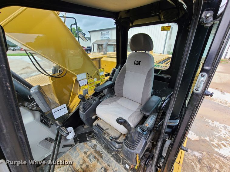 image for item EL9948 2014 Caterpillar 321D LCR  excavator