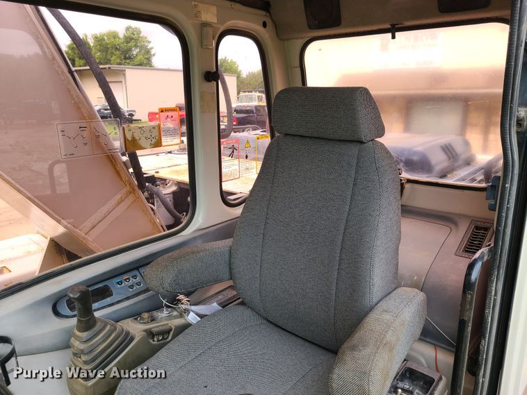 image for item EL9949 2005 Link Belt 160LX  excavator