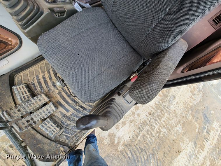 image for item EL9949 2005 Link Belt 160LX  excavator