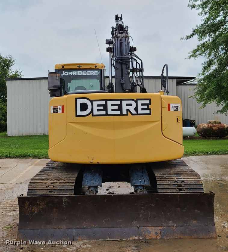image for item EL9950 2010 John Deere 135D  excavator