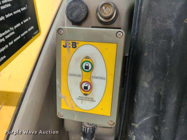 image for item EL9950 2010 John Deere 135D  excavator