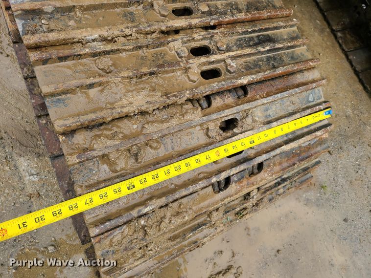 image for item EL9950 2010 John Deere 135D  excavator