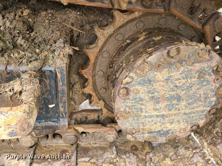 image for item EL9950 2010 John Deere 135D  excavator